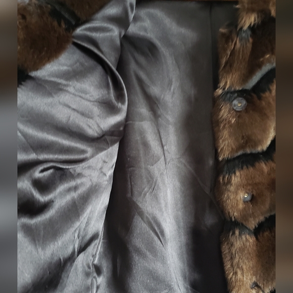 INC Faux fur Coat, Brown and black, Size Medium. - Picture 4 of 5